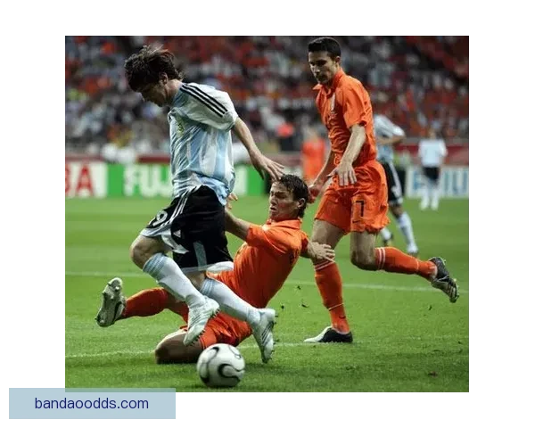 半岛体育世界杯盛况回顾与精彩瞬间全景解析